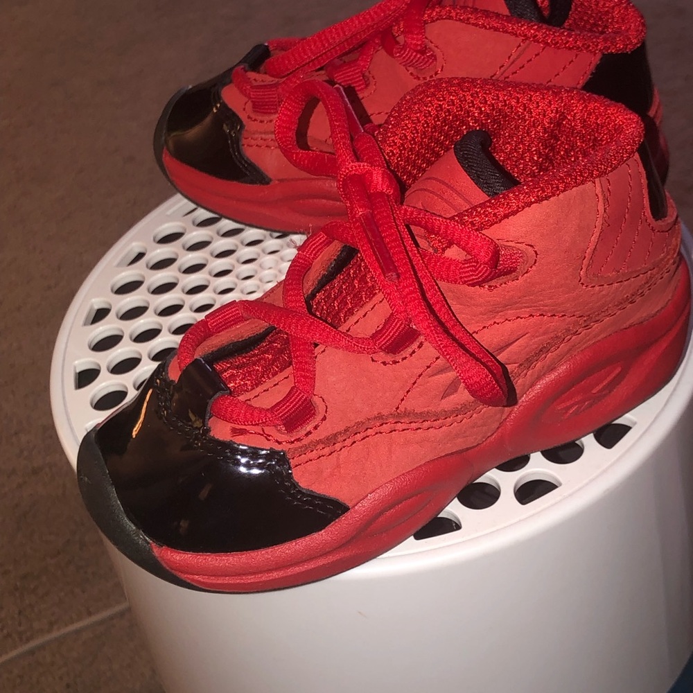 Reebok - Question - Picture 6 of 10